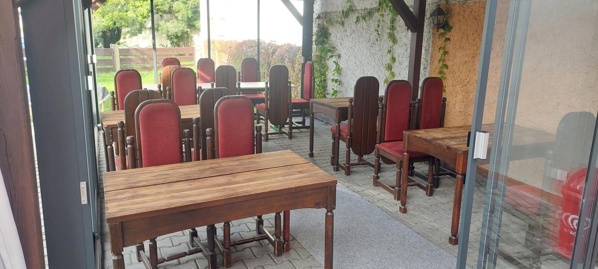 Penzion A Restaurace U Strnada กลาโตเว ภายนอก รูปภาพ